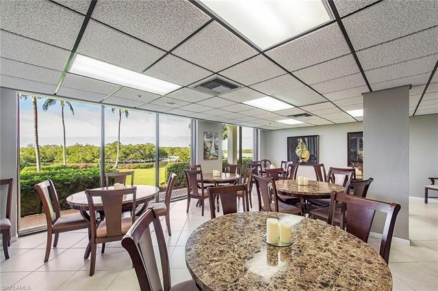 17 BLUEBILL AVE 1104, Naples, FL 34108