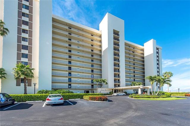 17 BLUEBILL AVE 1104, Naples, FL 34108