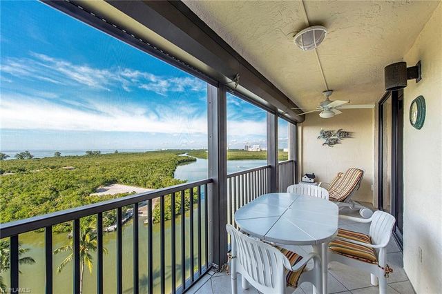17 BLUEBILL AVE 1104, Naples, FL 34108