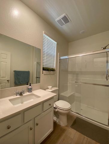 6585 E Huffman Ave, Fresno, CA 93727