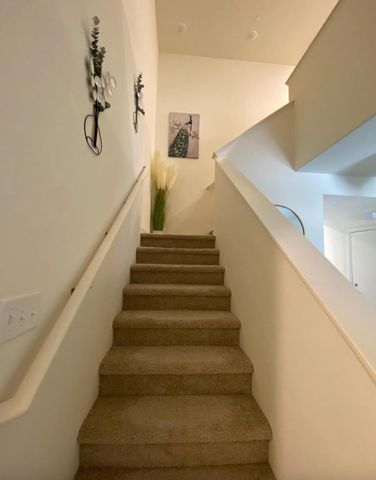 6585 E Huffman Ave, Fresno, CA 93727