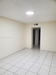 1420 Atlantic Shores Blvd 324, Hallandale Beach, FL 33009