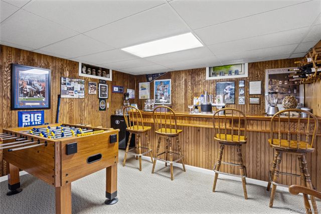 67 Broadway, Smithtown, NY 11787