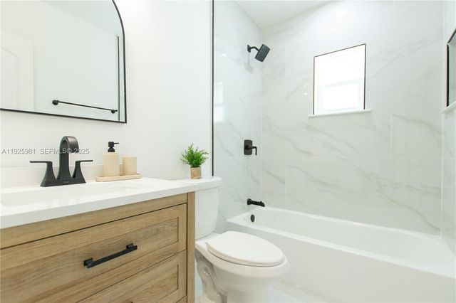 6210 Kimberly Blvd, North Lauderdale, FL 33068