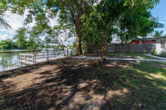 6210 Kimberly Blvd, North Lauderdale, FL 33068