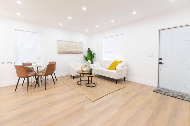 6210 Kimberly Blvd, North Lauderdale, FL 33068