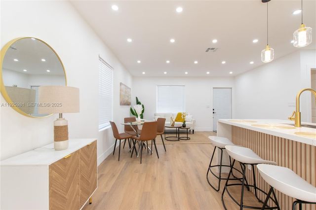 6210 Kimberly Blvd, North Lauderdale, FL 33068