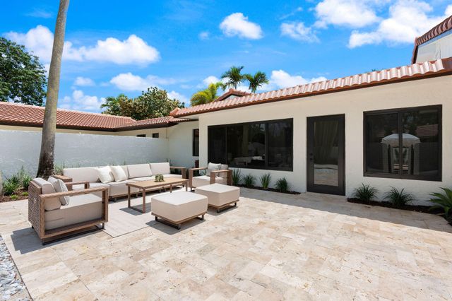 11851 NW 7TH Street, Plantation, FL 33325