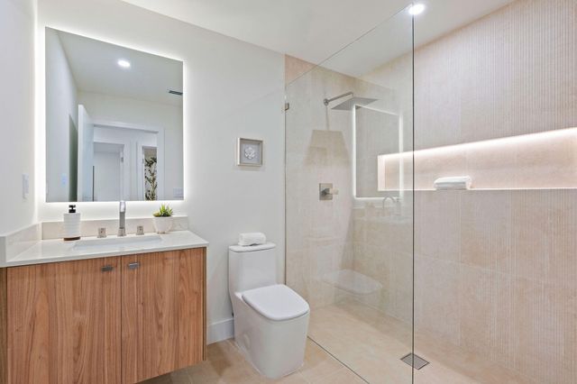 11851 NW 7TH Street, Plantation, FL 33325