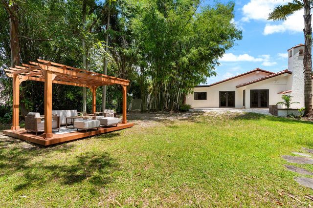 11851 NW 7TH Street, Plantation, FL 33325