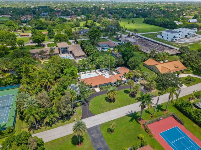 11851 NW 7TH Street, Plantation, FL 33325
