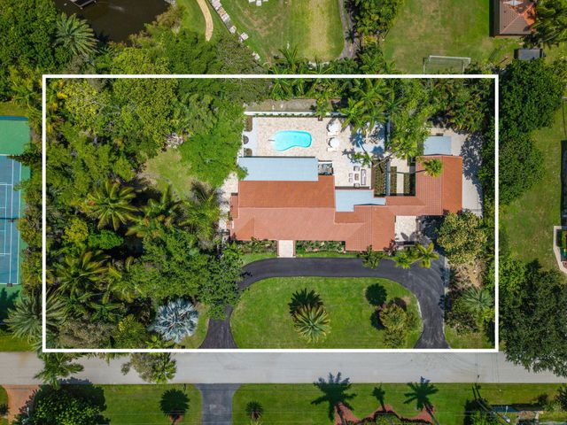 11851 NW 7TH Street, Plantation, FL 33325