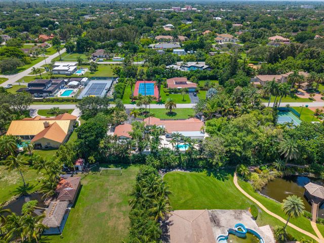 11851 NW 7TH Street, Plantation, FL 33325