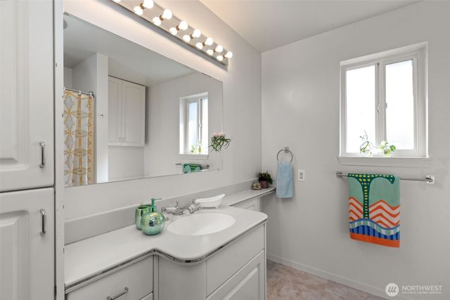 1721 McDougall Avenue, Everett, WA 98201