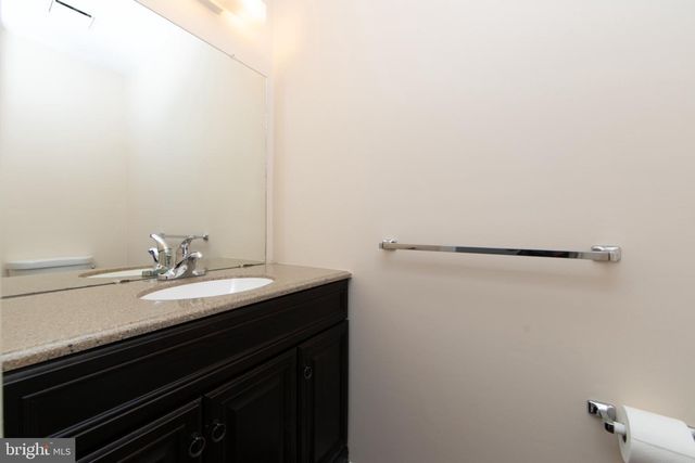 35 CROFTON COMMONS, Cherry Hill, NJ 08034