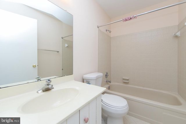 35 CROFTON COMMONS, Cherry Hill, NJ 08034