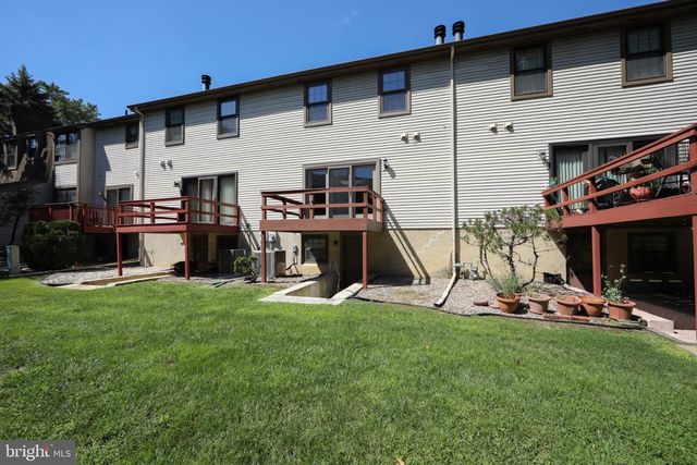 35 CROFTON COMMONS, Cherry Hill, NJ 08034