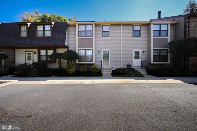 35 CROFTON COMMONS, Cherry Hill, NJ 08034