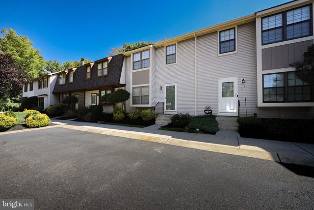 35 CROFTON COMMONS, Cherry Hill, NJ 08034