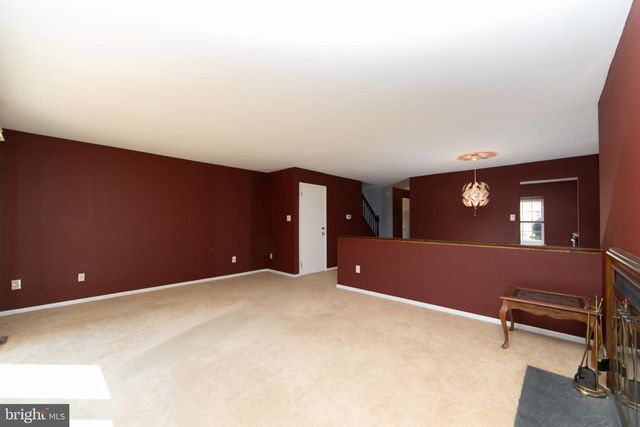 35 CROFTON COMMONS, Cherry Hill, NJ 08034