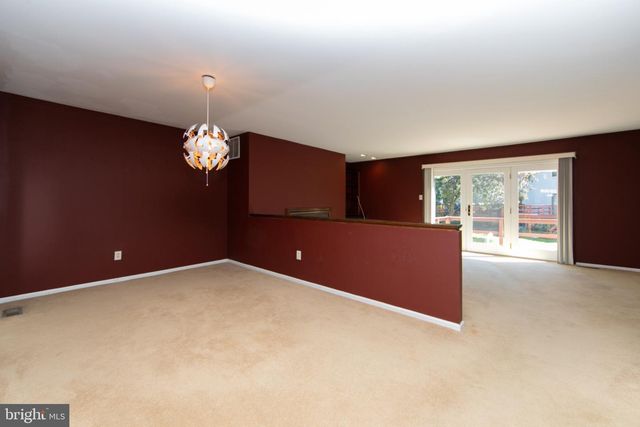 35 CROFTON COMMONS, Cherry Hill, NJ 08034
