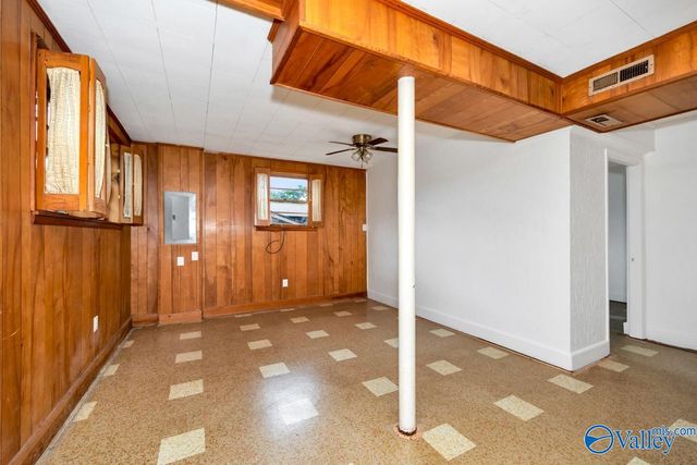 3909 Crestview Drive NW, Huntsville, AL 35816