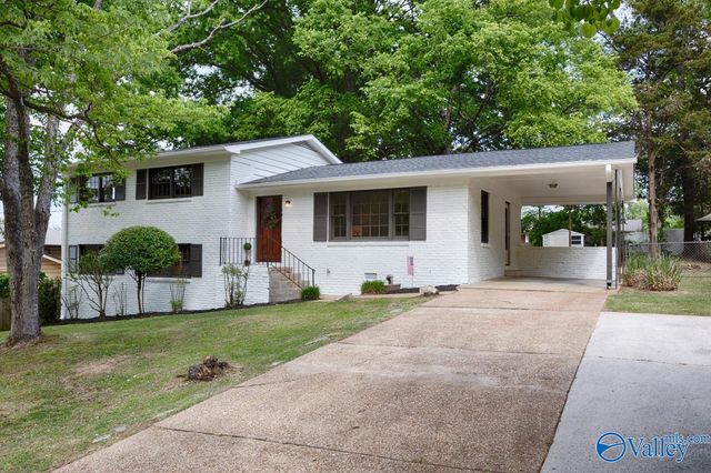 3909 Crestview Drive NW, Huntsville, AL 35816