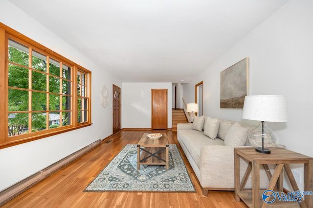 3909 Crestview Drive NW, Huntsville, AL 35816