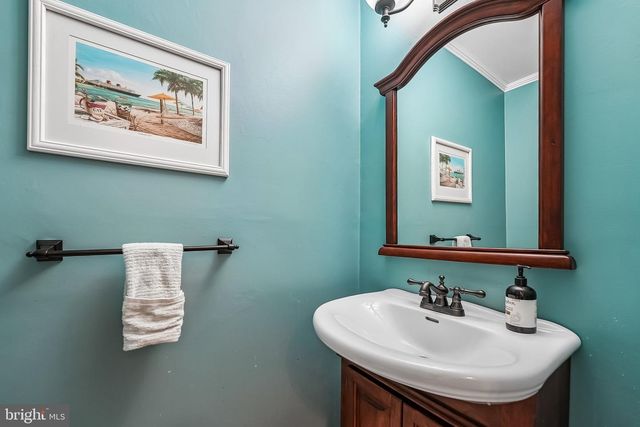 65 BENNINGTON DR, East Windsor, NJ 08520