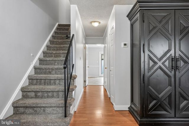 65 BENNINGTON DR, East Windsor, NJ 08520