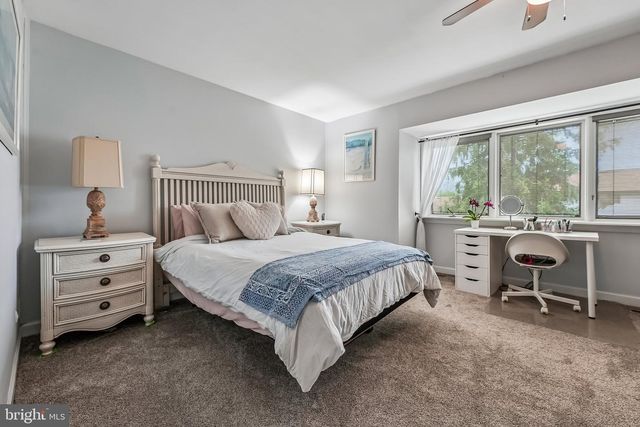 65 BENNINGTON DR, East Windsor, NJ 08520