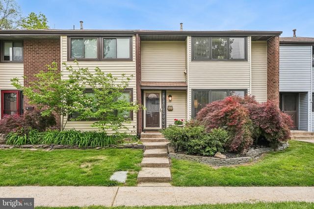 65 BENNINGTON DR, East Windsor, NJ 08520