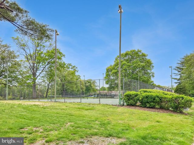 65 BENNINGTON DR, East Windsor, NJ 08520
