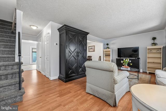 65 BENNINGTON DR, East Windsor, NJ 08520