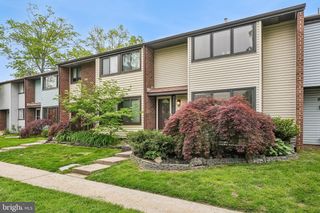 65 BENNINGTON DR, East Windsor, NJ 08520