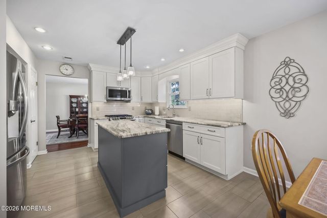 47 Higgins Road, Old Bridge, NJ 08857