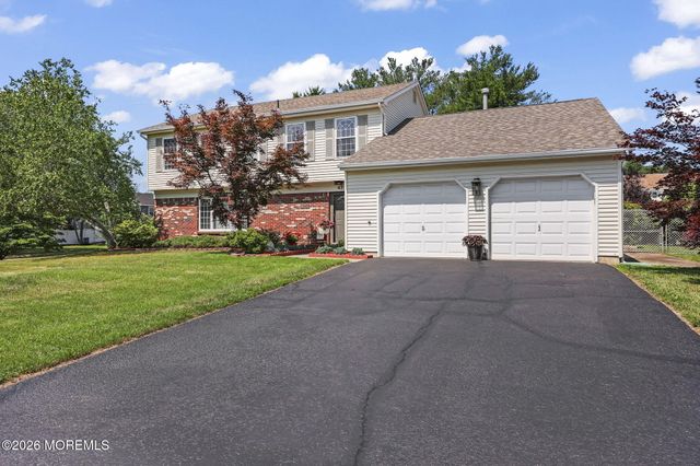47 Higgins Road, Old Bridge, NJ 08857