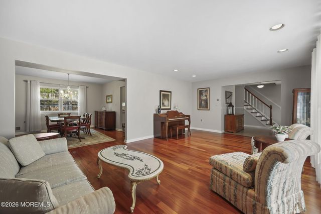 47 Higgins Road, Old Bridge, NJ 08857