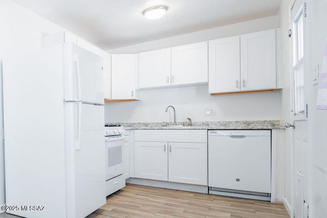 5859 E 33rd Street, Tucson, AZ 85711