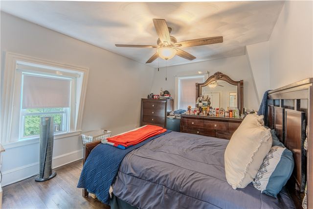 27 Cliffdale Avenue, Cranston, RI 02905