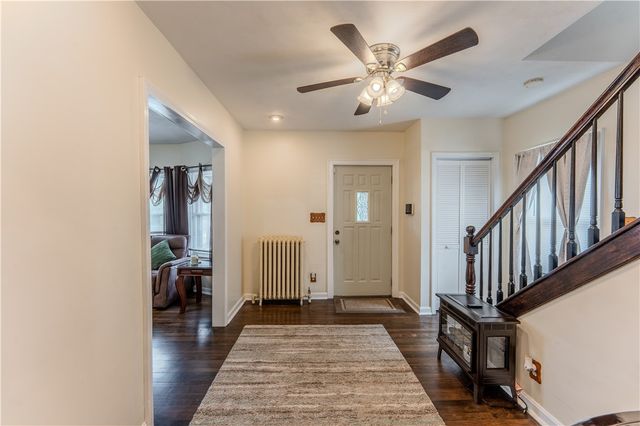27 Cliffdale Avenue, Cranston, RI 02905
