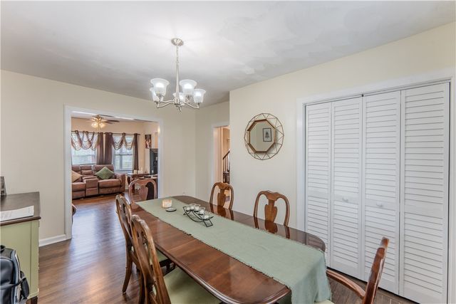 27 Cliffdale Avenue, Cranston, RI 02905