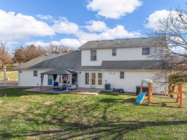 1937 N Commercial Avenue, St Clair, MO 63077