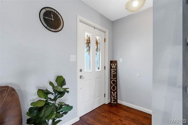 1937 N Commercial Avenue, St Clair, MO 63077