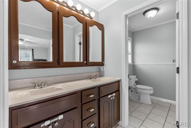 1937 N Commercial Avenue, St Clair, MO 63077