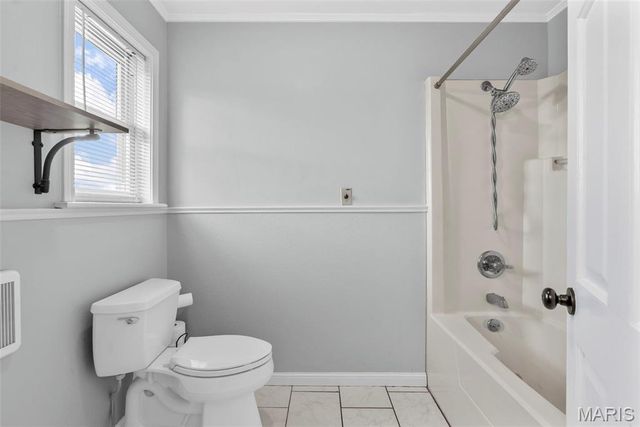 1937 N Commercial Avenue, St Clair, MO 63077