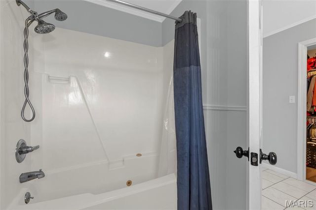 1937 N Commercial Avenue, St Clair, MO 63077