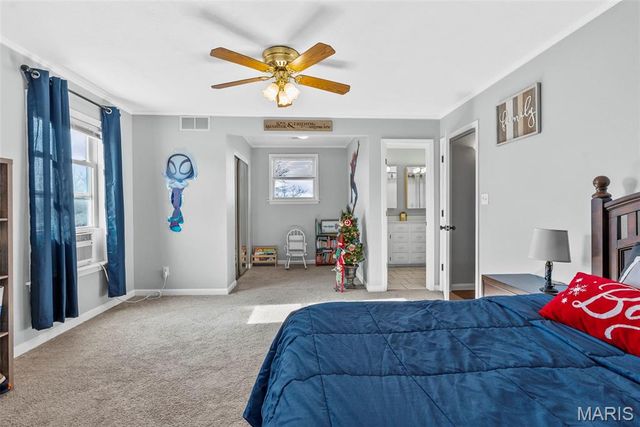 1937 N Commercial Avenue, St Clair, MO 63077