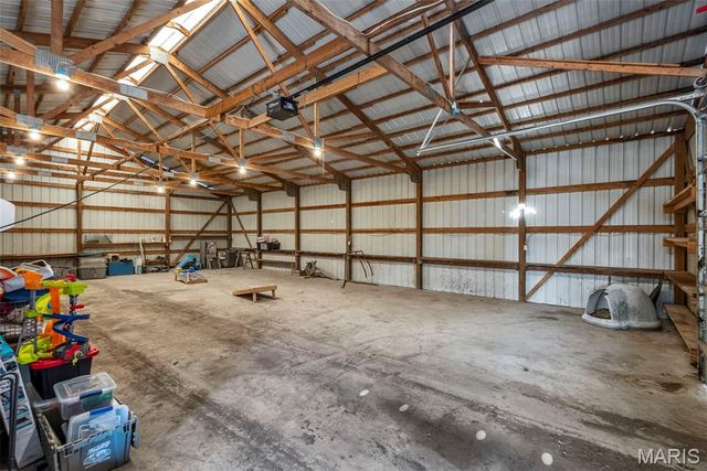 1937 N Commercial Avenue, St Clair, MO 63077