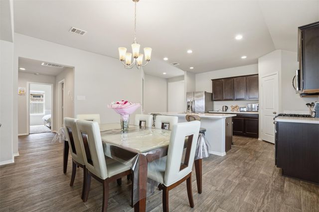 3914 Egyptian Goose Court, Baytown, TX 77521